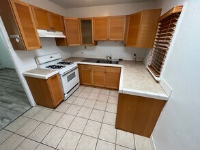 4443 Bancroft St in San Diego, CA - Building Photo - Building Photo