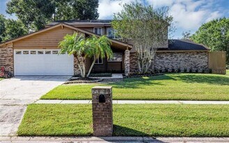 8804 Bay Vista Ct in Orlando, FL - Building Photo