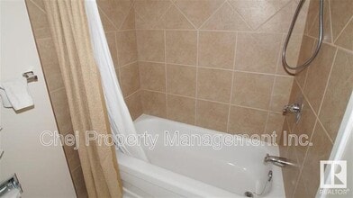2145-2141 141 Ave NW in Edmonton, AB - Building Photo - Building Photo