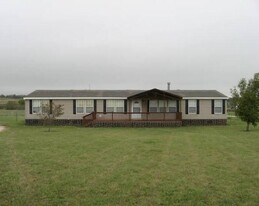 9413 Alabama St in Joshua, TX - Building Photo