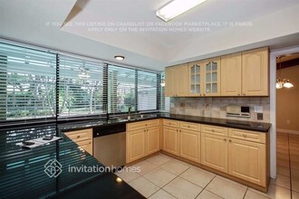 8041 SW 163rd St in Palmetto Bay, FL - Foto de edificio - Building Photo