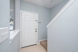 9313 Jasmine Flower Ln in Orlando, FL - Foto de edificio - Building Photo