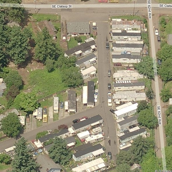 Zeida's Mobile Home Court in Portland, OR - Building Photo