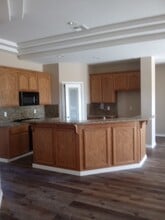 10632 Camille Ct in California City, CA - Building Photo - Building Photo