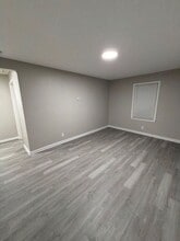 3031 Linwood Ave, Unit 15-3023 in Louisville, KY - Building Photo - Building Photo