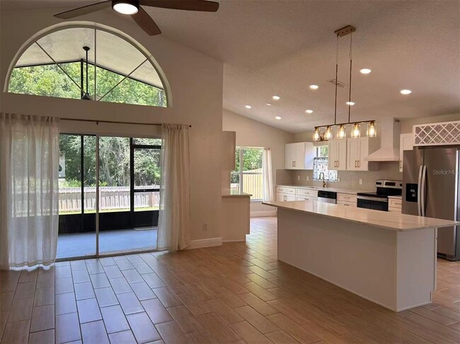 1010 Brielle Ave in Oviedo, FL - Building Photo - Building Photo