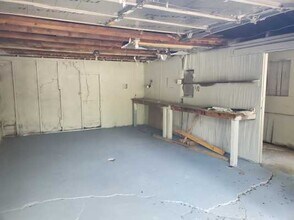 2412 Cimarron Dr in Kalamazoo, MI - Building Photo - Building Photo
