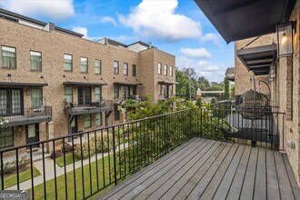 1028 Robert Smalls Wy in Atlanta, GA - Building Photo - Building Photo
