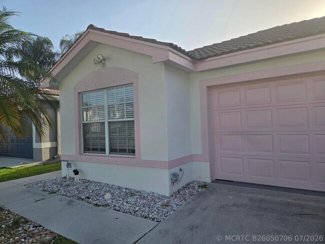 7093 Middlebury Dr