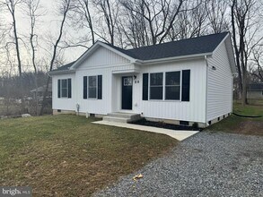 80 Serenity Ln in Ranson, WV - Building Photo - Building Photo