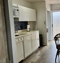 2840 Hollymead Dr, Unit B in Charlottesville, VA - Building Photo