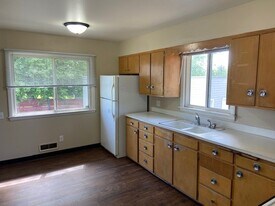 419 N 22nd St in Bismarck, ND - Building Photo