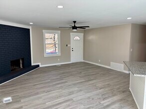 1136 Chadford Rd in Irmo, SC - Building Photo - Building Photo