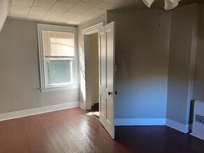 8 Paterson Hill Rd in Tuxedo Park, NY - Building Photo - Building Photo