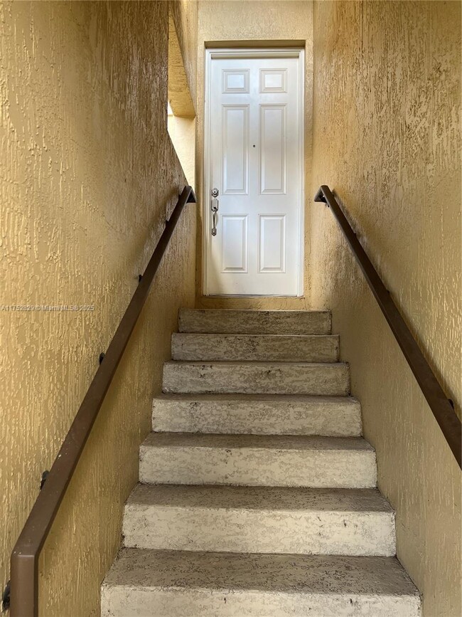 8056 NW 128th Ln in Parkland, FL - Building Photo - Building Photo
