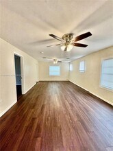 702 50th St in West Palm Beach, FL - Building Photo - Building Photo