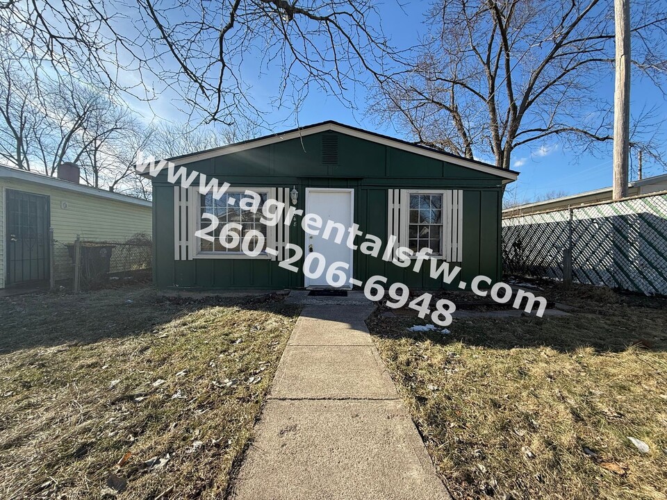 4848 Mc Clellan St in Fort Wayne, IN - Building Photo