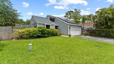 465 Oak Shadow Way in Wellington, FL - Foto de edificio - Building Photo