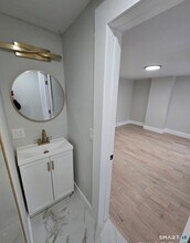 80 Dickerman St in New Haven, CT - Building Photo - Building Photo