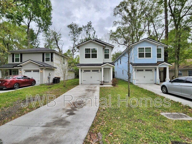 1227 Pangola Dr in Jacksonville, FL - Building Photo