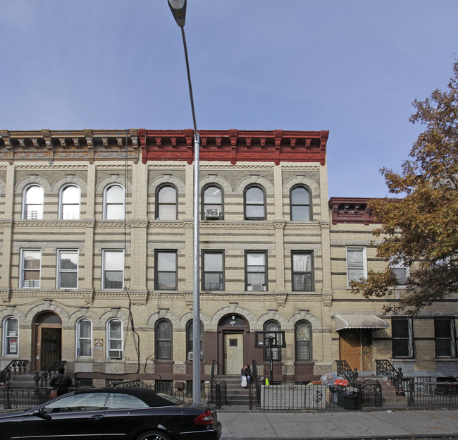 389 Woodbine St in Brooklyn, NY - Building Photo - Building Photo