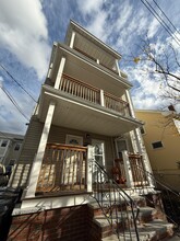 196 Sherman St, Unit 2 in Cambridge, MA - Building Photo - Building Photo