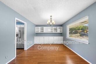 7015 Forest Pine St in San Antonio, TX - Building Photo - Building Photo