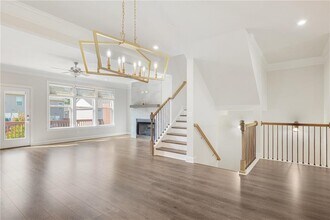 1387 Live Oak Ln in Brookhaven, GA - Building Photo - Building Photo