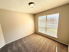 1216 Payne Dr in Lancaster, TX - Building Photo - Building Photo