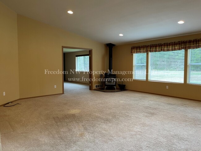 117 Timberline Ln in Winlock, WA - Building Photo - Building Photo