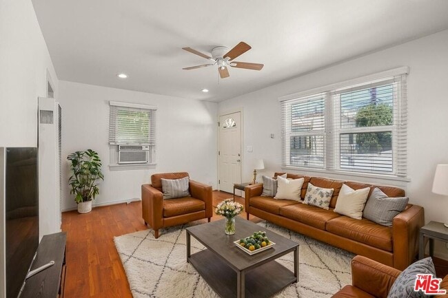1043 N La Jolla Ave in West Hollywood, CA - Building Photo - Building Photo