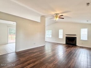 222 Redberry Dr in Richlands, NC - Building Photo - Building Photo