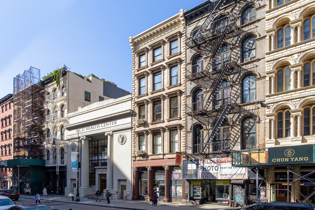 113 Chambers St in New York, NY - Building Photo