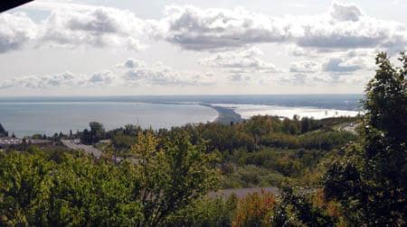 Highland Village Apartments in Duluth, MN - Building Photo - Building Photo
