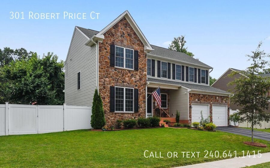 301 Robert Price Ct in Glen Burnie, MD - Building Photo