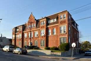 Chapel Square Apartments