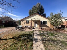 205 16th Ave Ct in Greeley, CO - Building Photo