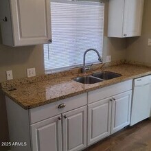 3820 W Quail Ave in Glendale, AZ - Building Photo - Building Photo