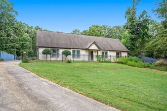 9285 Cedar Ridge Dr NW in Covington, GA - Building Photo - Building Photo