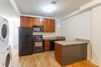 1706 Fontain St photo'