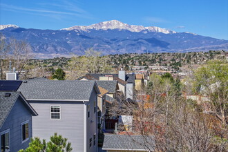 6674 Chantilly Pl in Colorado Springs, CO - Building Photo - Building Photo