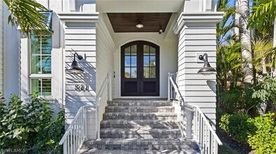 844 8th St S in Naples, FL - Building Photo - Building Photo