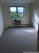 185 Freeman St in Brookline, MA - Building Photo - Building Photo