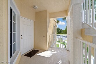 9185 Celeste Dr in Naples, FL - Building Photo - Building Photo