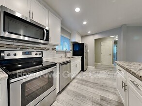 3228 Somerset Rd in Sacramento, CA - Building Photo - Building Photo
