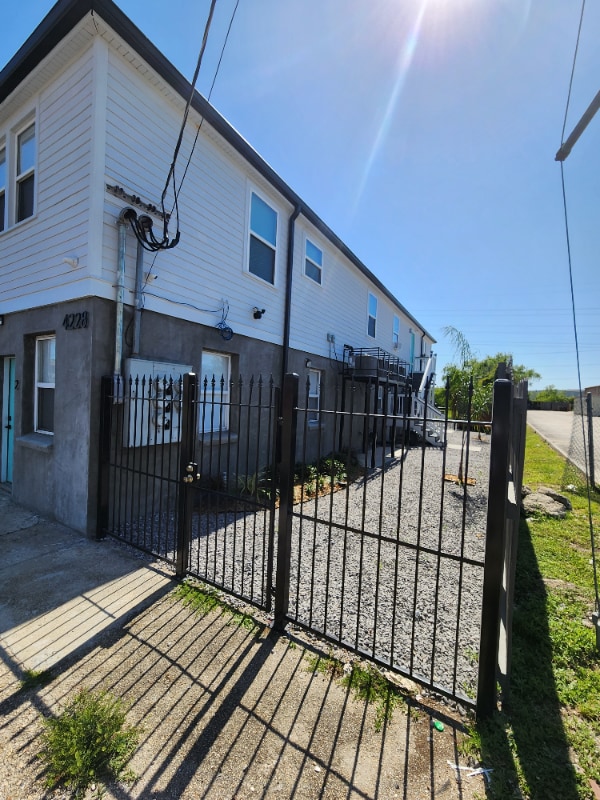 4226 Downman Rd in New Orleans, LA - Building Photo - Building Photo