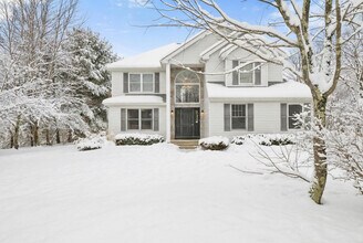 153 Bull Run in Long Pond, PA - Building Photo - Building Photo