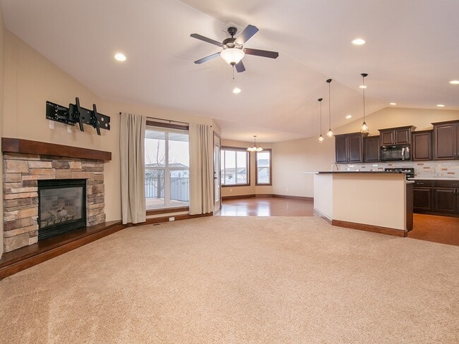 1741 Golf Dr in Billings, MT - Building Photo - Building Photo