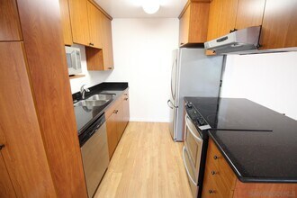 9574 Carroll Canyon Rd in San Diego, CA - Building Photo - Building Photo