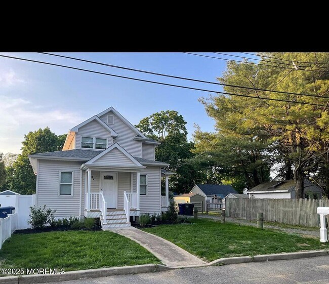 property at 37 Brown Pl